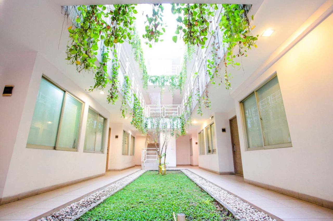 Legreen Suite Tondano Yakarta Exterior foto